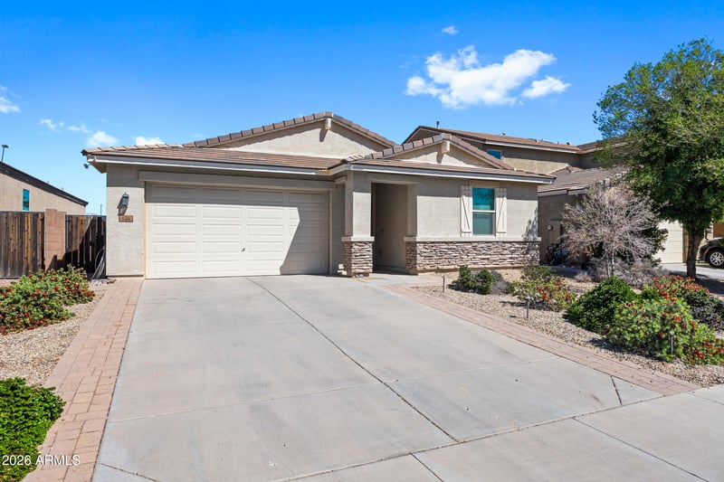 624 Blue Ridge Dr, San Tan Valley, AZ 85140