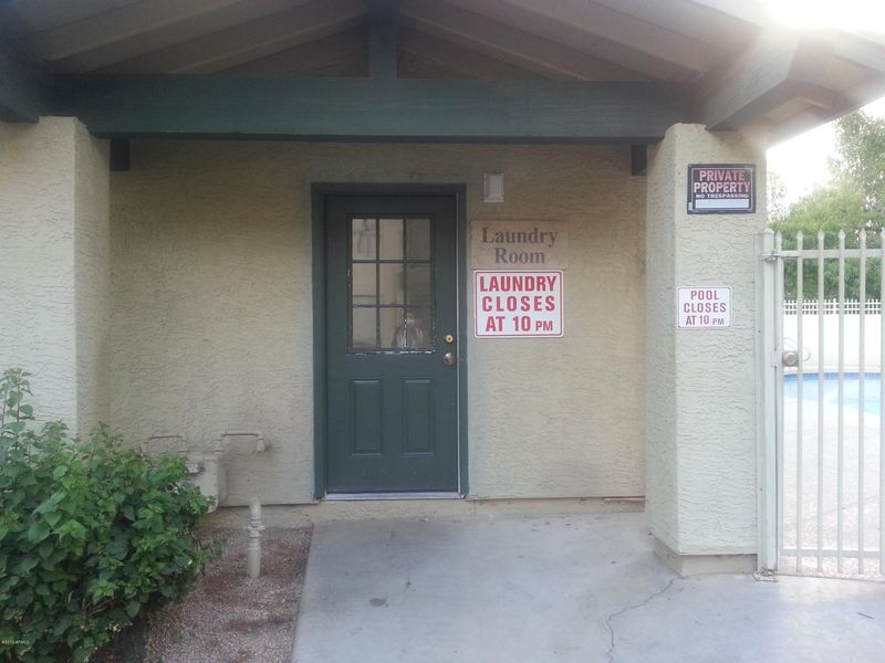 6240 N 63rd Ave #152, Glendale, AZ 85301