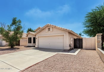 6241 Blackhawk Dr, Glendale, AZ 85308