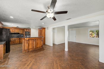 6241 W Highland Ave, Phoenix, AZ 85033