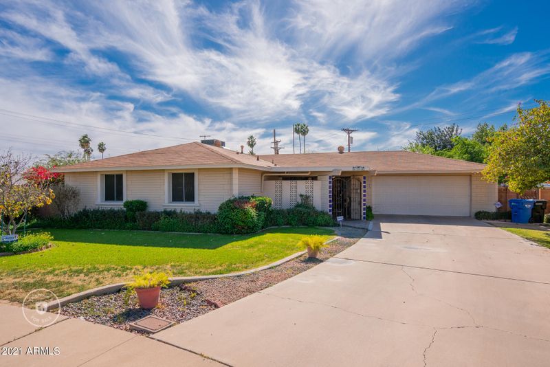 6243 W Camelback Rd, Phoenix, AZ 85033