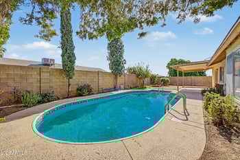 6245 Princess Dr, Mesa, AZ 85205