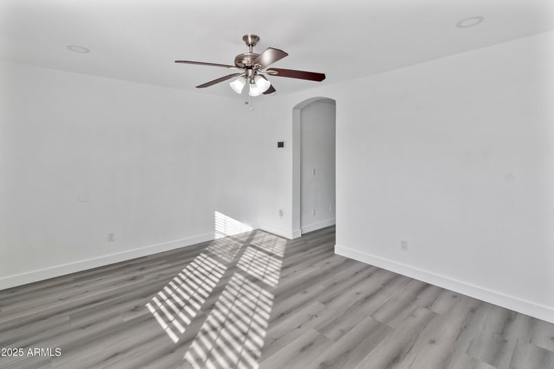 6246 Illini St, Phoenix, AZ 85043