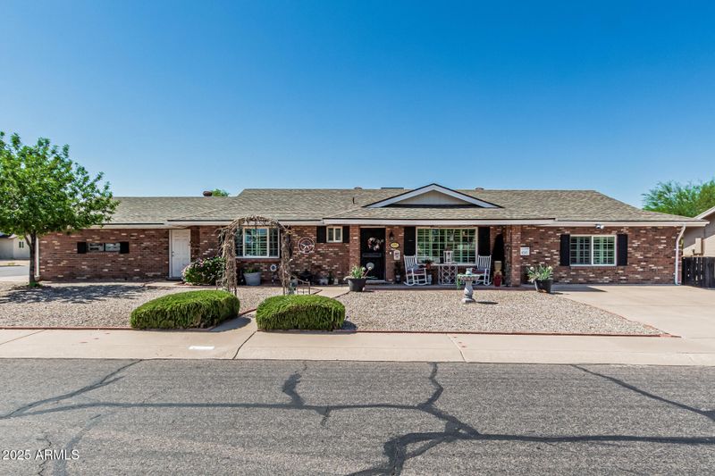 6247 E Albany St, Mesa, AZ 85205