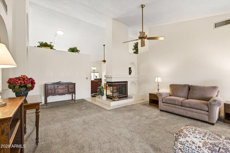 6248 Grandview Rd, Glendale, AZ 85306
