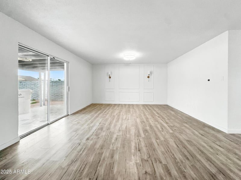 6249 Cavalier Dr, Glendale, AZ 85301