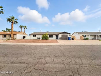 6249 Cavalier Dr, Glendale, AZ 85301