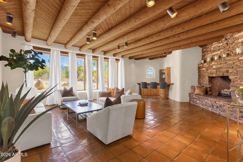 6249 Old Paint Trl, Cave Creek, AZ 85331