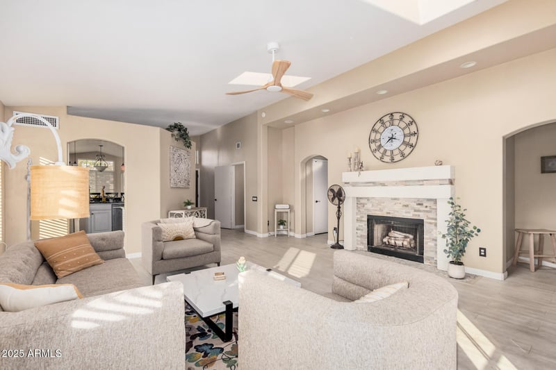 625 Gail Dr, Chandler, AZ 85225