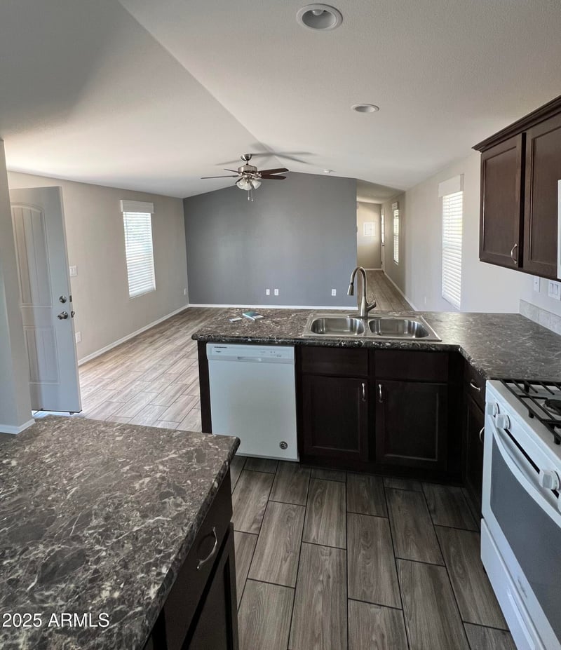 625 Mckellips Rd #325, Mesa, AZ 85201