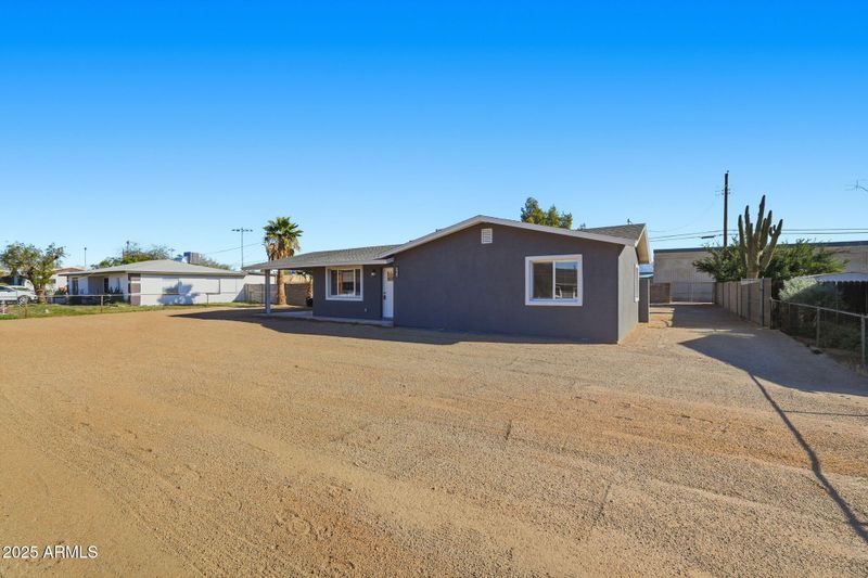 625 S Saguaro Dr, Apache Junction, AZ 85120