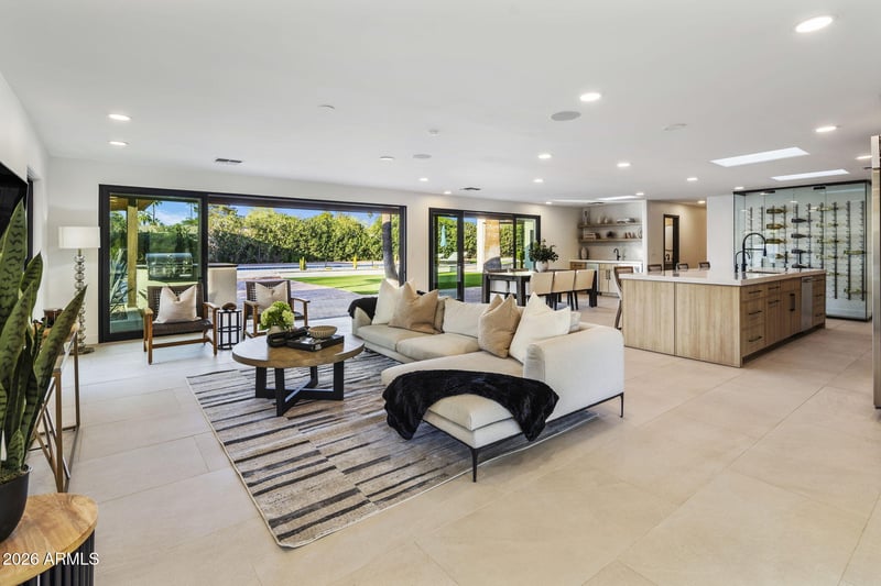 6250 Charter Oak Rd, Scottsdale, AZ 85254