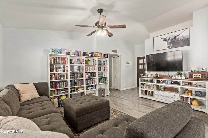 6250 Grandview Cir, Mesa, AZ 85205