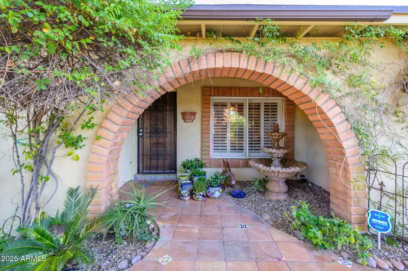 6255 Crocus Dr, Scottsdale, AZ 85254