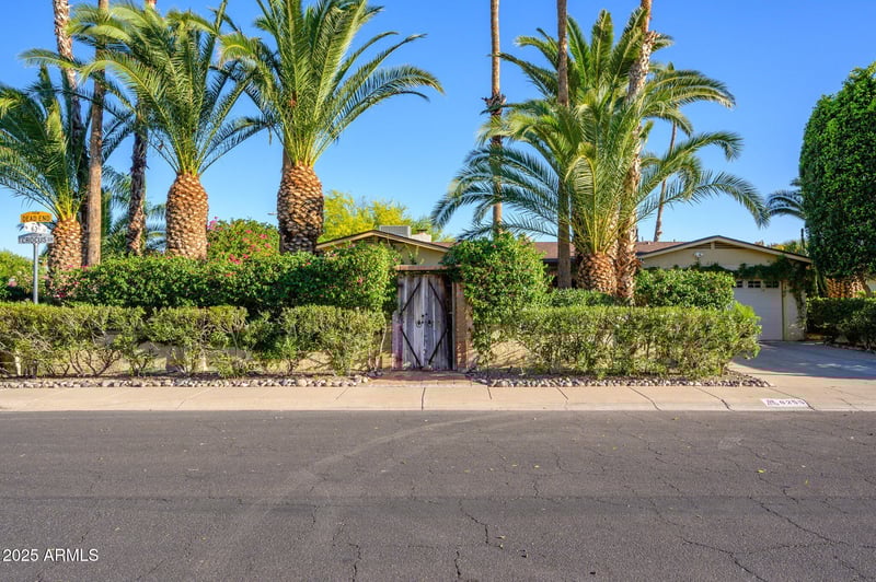 6255 Crocus Dr, Scottsdale, AZ 85254