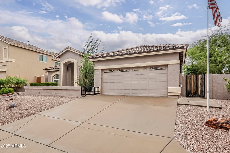 6255 Riverdale St, Mesa, AZ 85215