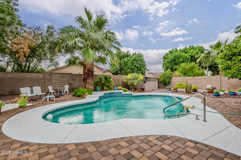 6255 Riverdale St, Mesa, AZ 85215