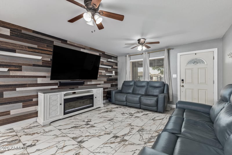 626 Harmony Ave, Mesa, AZ 85204