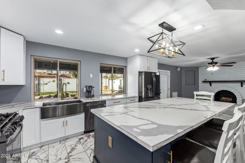 626 Harmony Ave, Mesa, AZ 85204