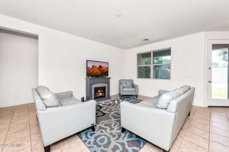 626 Tallula Trl, San Tan Valley, AZ 85140
