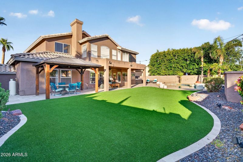 6261 W Louise Dr, Glendale, AZ 85310
