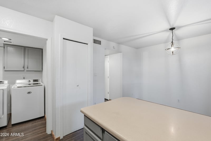 6262 Brown Rd #10, Mesa, AZ 85205