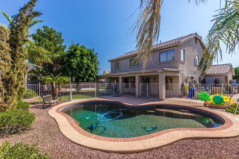 6263 N 76th Dr, Glendale, AZ 85303