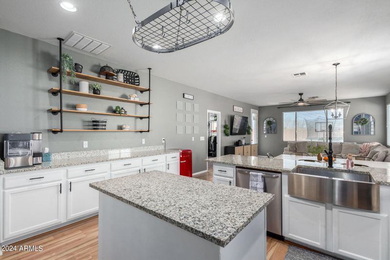 6268 S Sinova Ct, Gilbert, AZ 85298