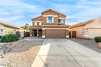 627 Oak Tree Ln, San Tan Valley, AZ 85143