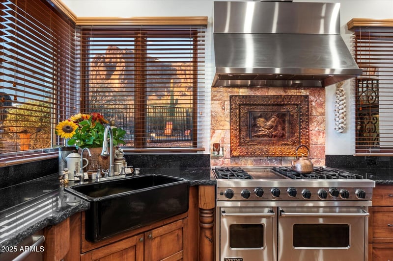 6275 Jacob Waltz St, Apache Junction, AZ 85119