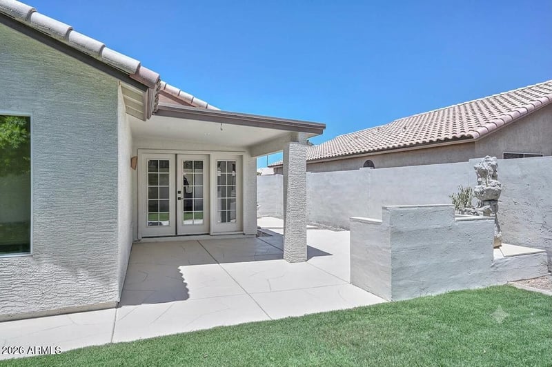6277 W Blackhawk Dr, Glendale, AZ 85308