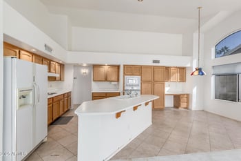6279 Louise Dr, Glendale, AZ 85310