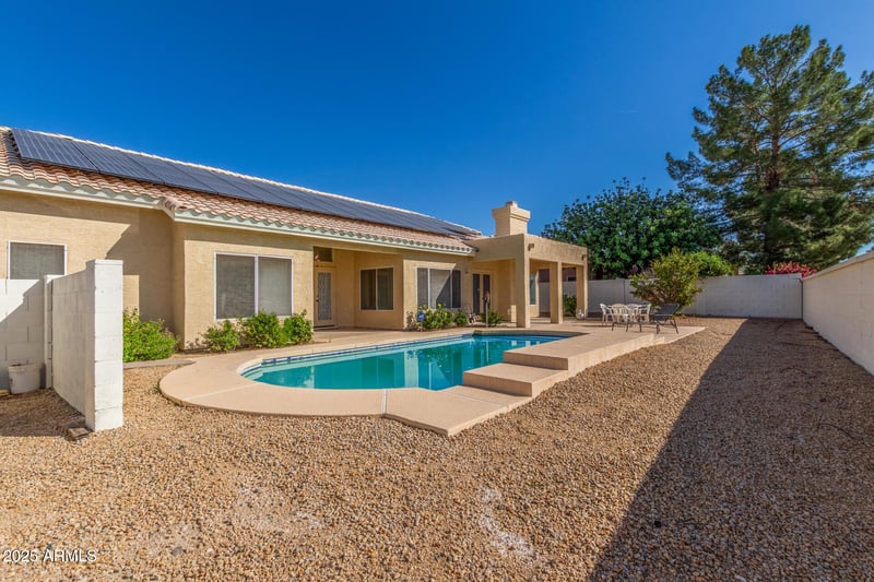 6279 Louise Dr, Glendale, AZ 85310