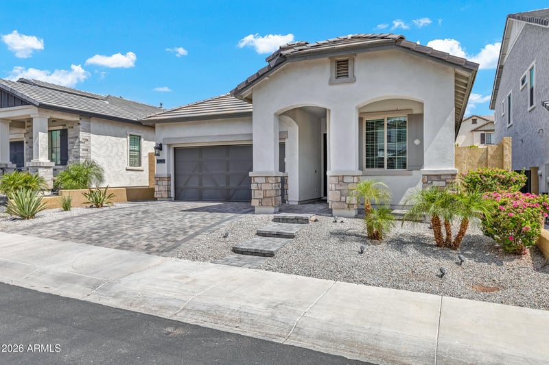 628 E Silver Fox Way, Phoenix, AZ 85048