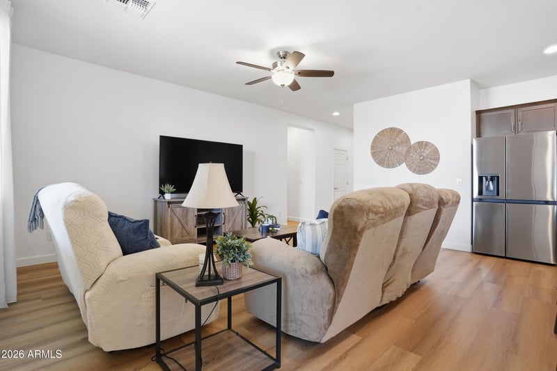 628 White Sands Dr, San Tan Valley, AZ 85140