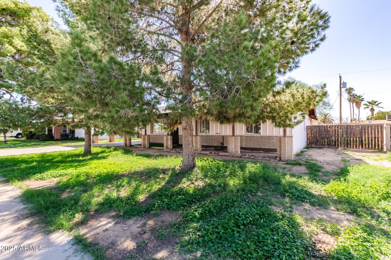 6281 Wolf St, Phoenix, AZ 85033