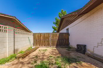 6281 Wolf St, Phoenix, AZ 85033