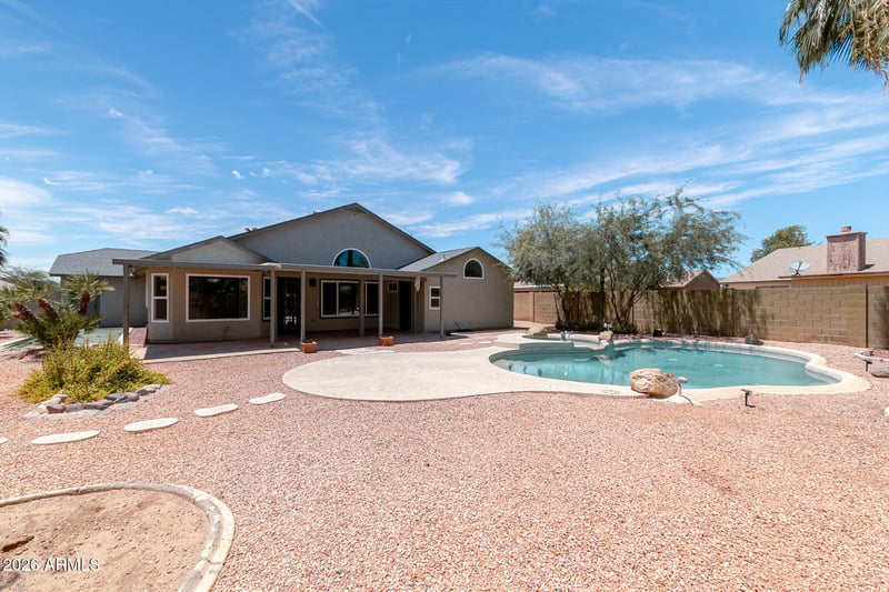 6283 N 89th Ave, Glendale, AZ 85305