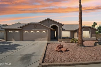 6286 88th Ave, Glendale, AZ 85305