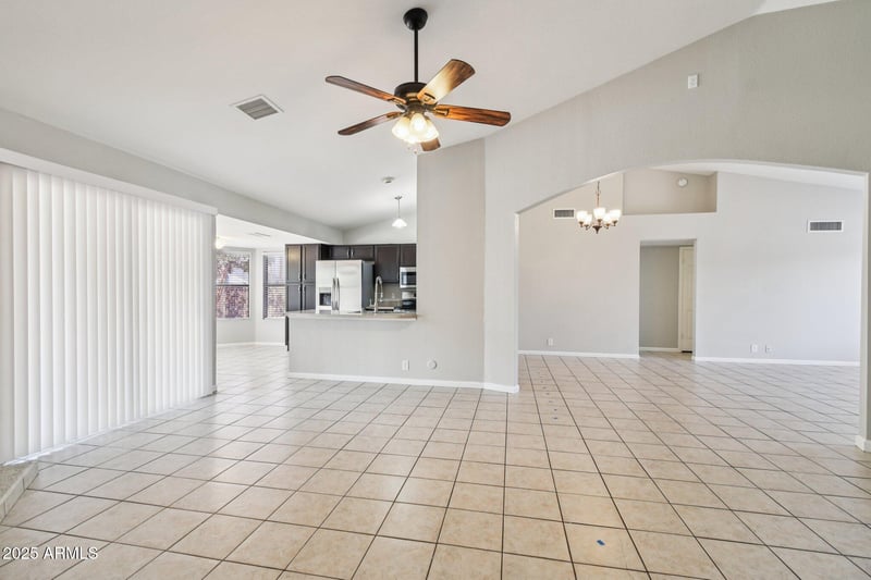 6286 88th Ave, Glendale, AZ 85305