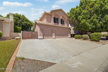 6288 Rose Garden Ln, Glendale, AZ 85308