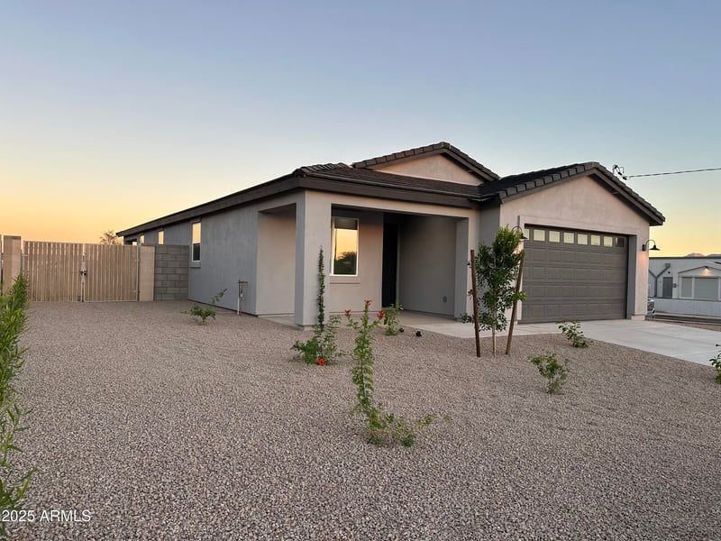 629 4th St, Avondale, AZ 85323