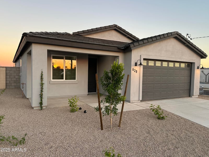 629 4th St, Avondale, AZ 85323