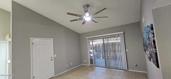 629 Mesa Dr #27, Mesa, AZ 85201