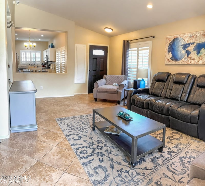 629 Redondo Dr, Gilbert, AZ 85296