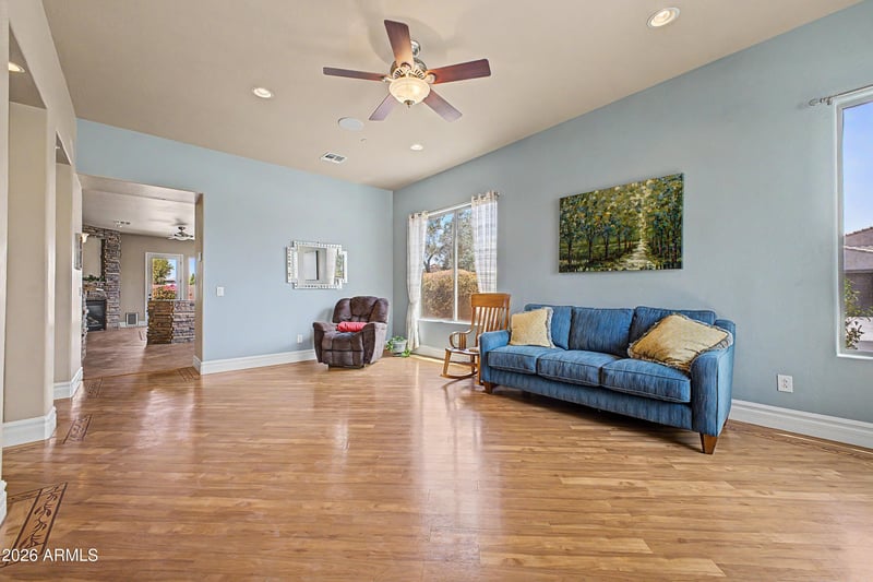 6295 S Fawn Ct, Gilbert, AZ 85298