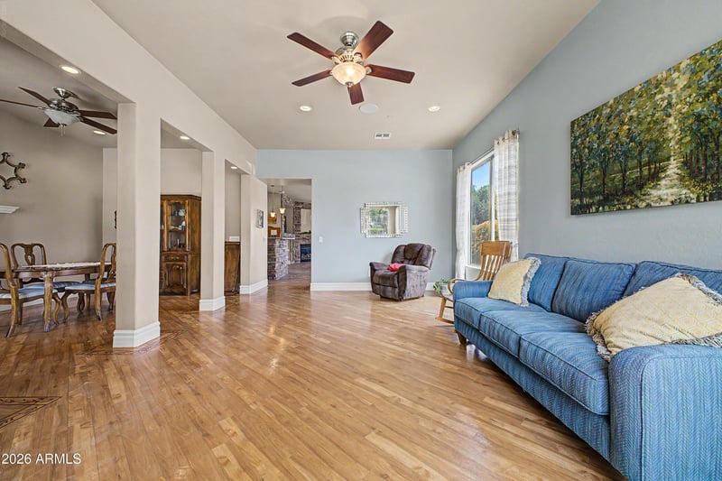 6295 S Fawn Ct, Gilbert, AZ 85298