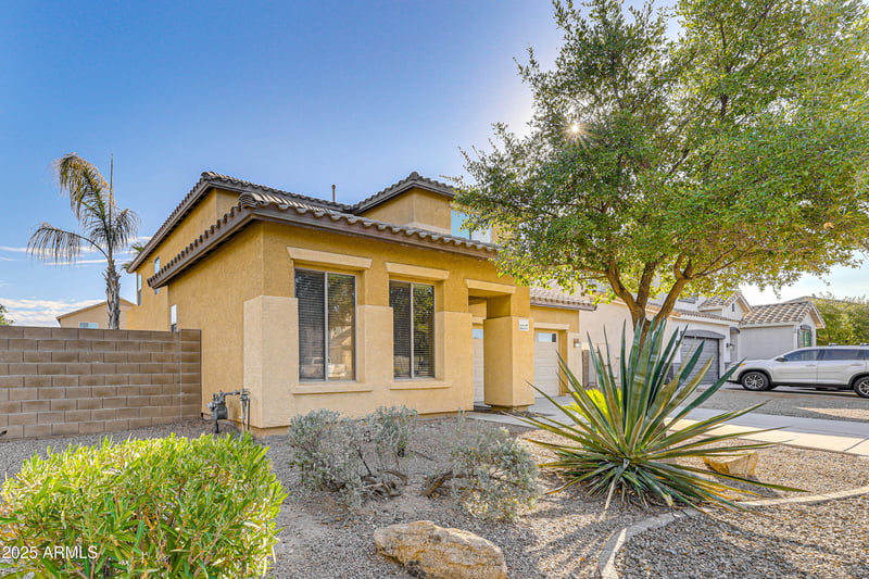 630 Corriente Ct, San Tan Valley, AZ 85143