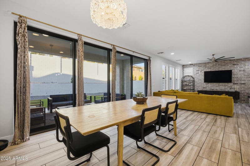 630 Deer Creek Rd, Phoenix, AZ 85048