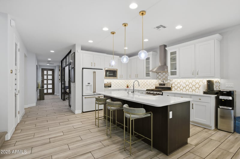 630 Deer Creek Rd, Phoenix, AZ 85048